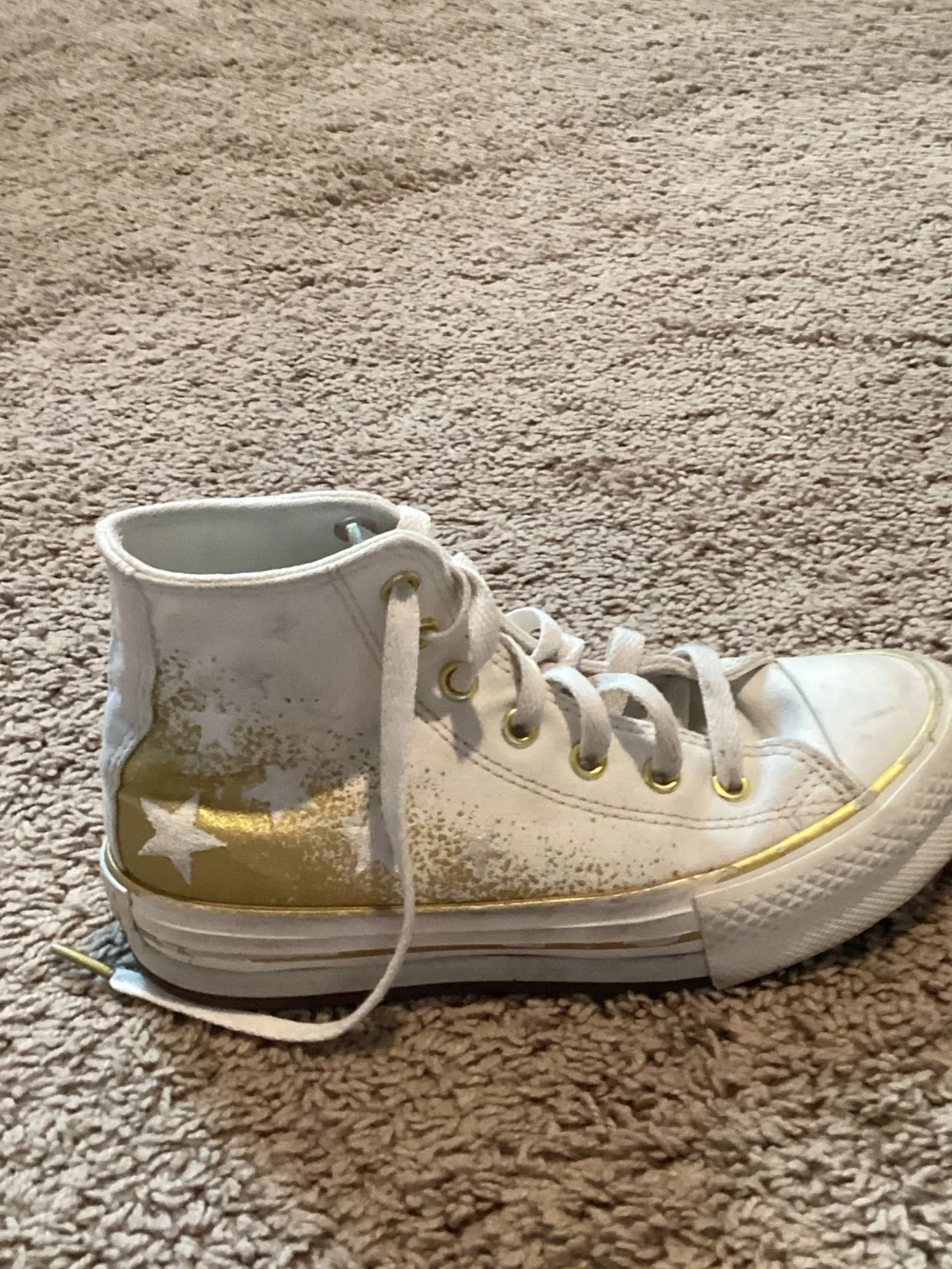Converse Kids White High-Top Sneakers with Gold Star Details